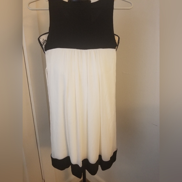 Flower Girl type dress - Picture 2 of 4